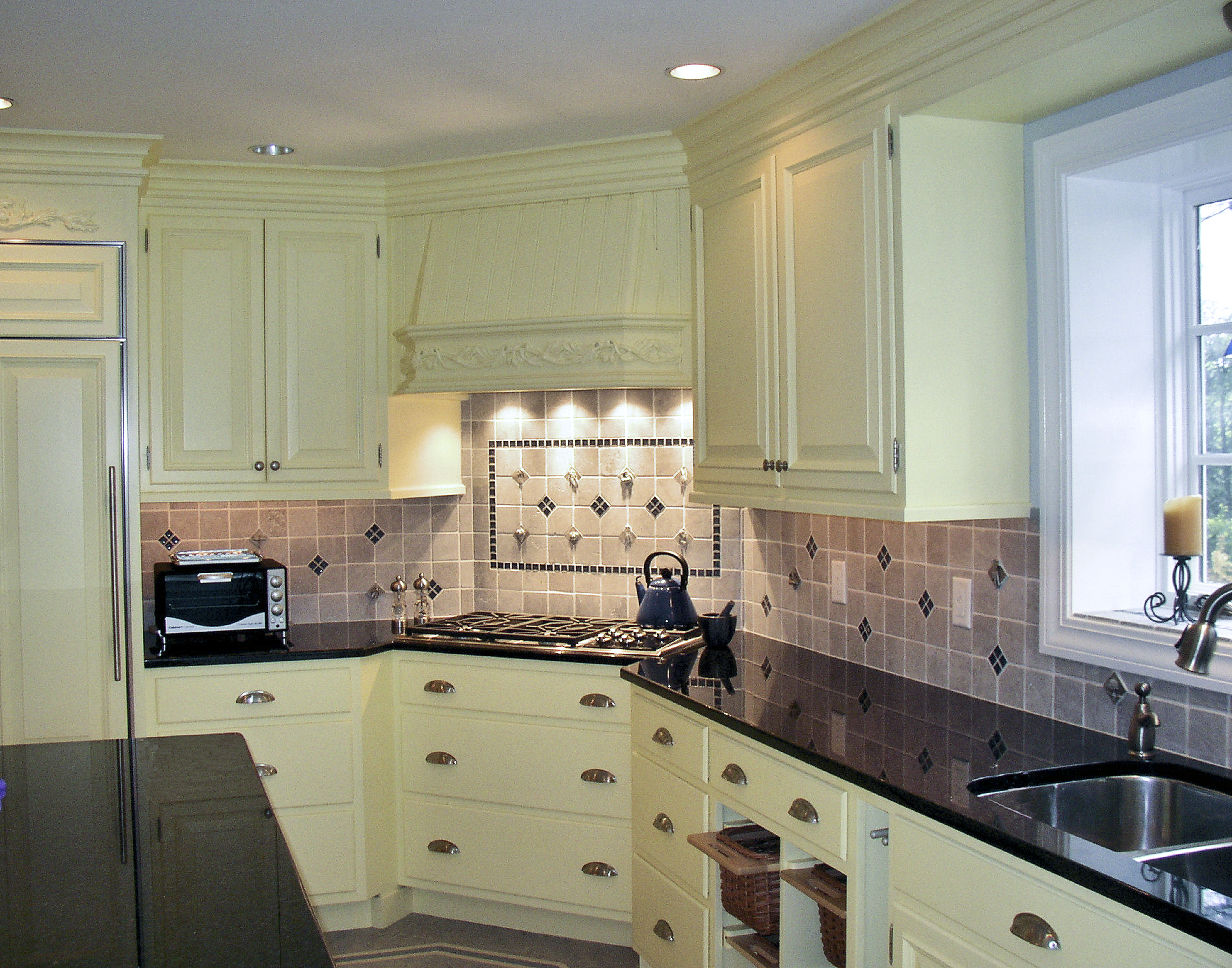 Eco-Friendly Interior Finishes for Kitchen and Bathroom ...